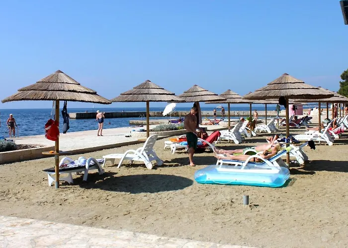 Apartments With Parking Space Porec - 7024 Porec