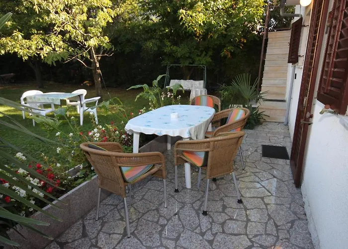 Apartments With Parking Space Porec - 7024 Apartman Porec