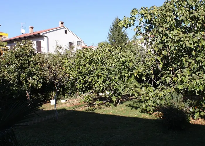 Apartman Apartments With Parking Space Porec - 7024 *