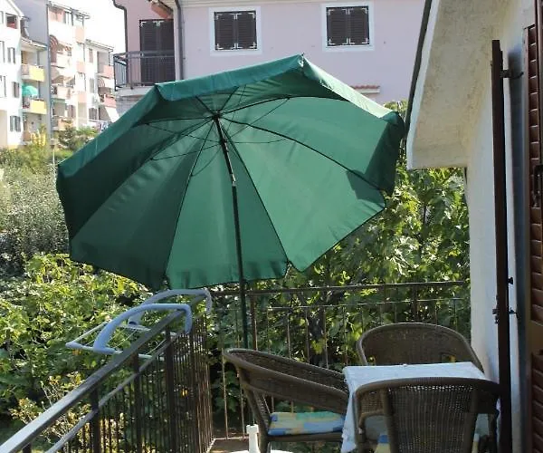 Apartments With Parking Space Porec - 7024 *