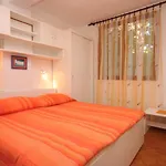 With Parking Space - 7024 Appartement *