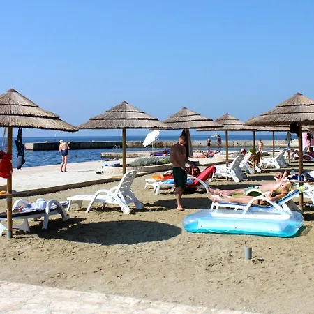 With Parking Space - 7024 Poreč