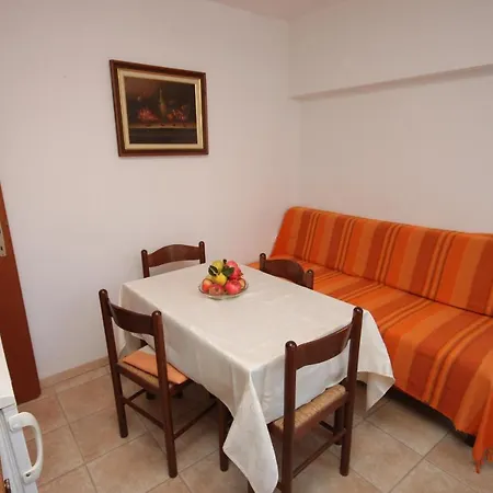 Apartments With Parking Space Porec - 7024 Lejlighed